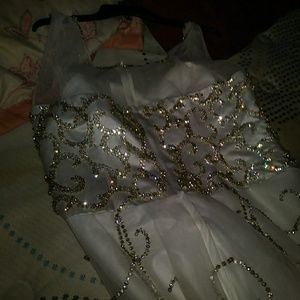 Brand new wedding dress-Never worn or tried on